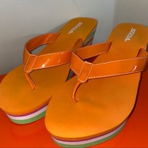 PLATFORM SANDALS